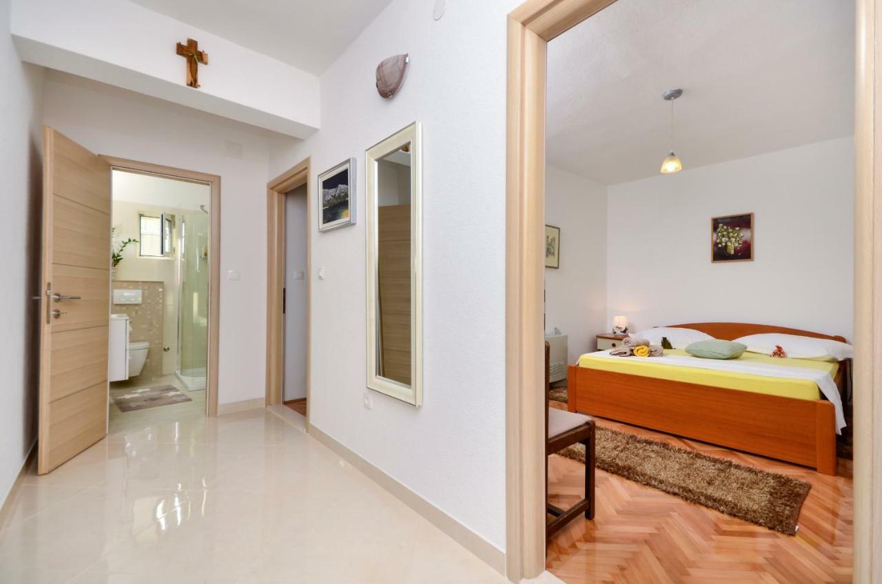 Apartments Dvor - Ap1, Ap2, Ap3 Baška Voda Dış mekan fotoğraf