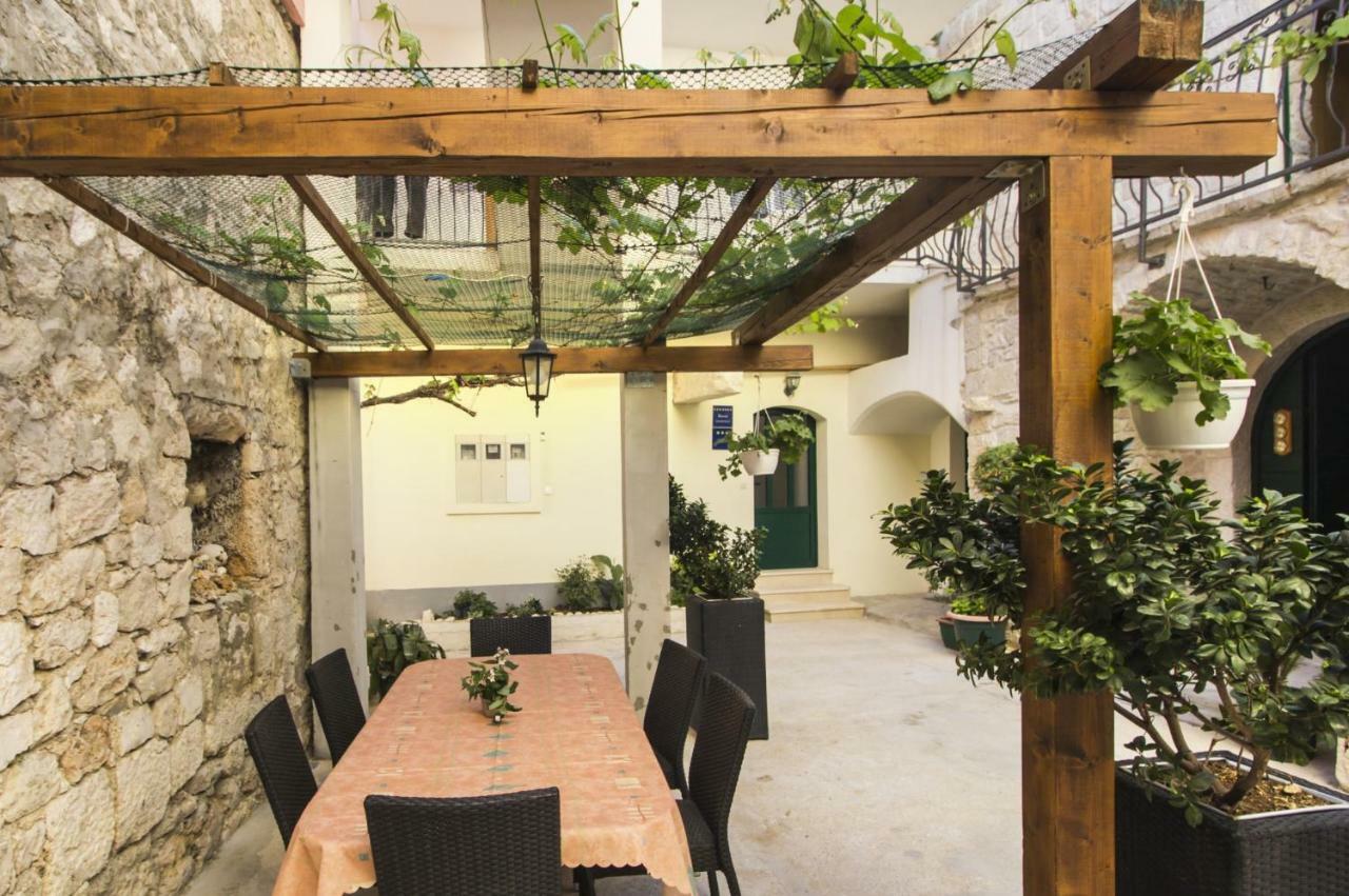 Apartments Dvor - Ap1, Ap2, Ap3 Baška Voda Dış mekan fotoğraf