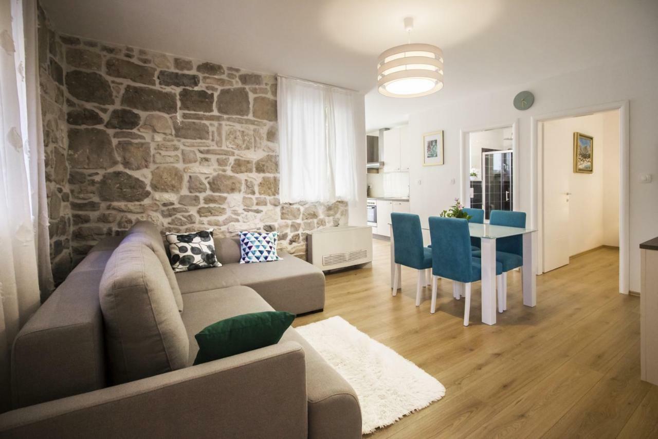 Apartments Dvor - Ap1, Ap2, Ap3 Baška Voda Dış mekan fotoğraf