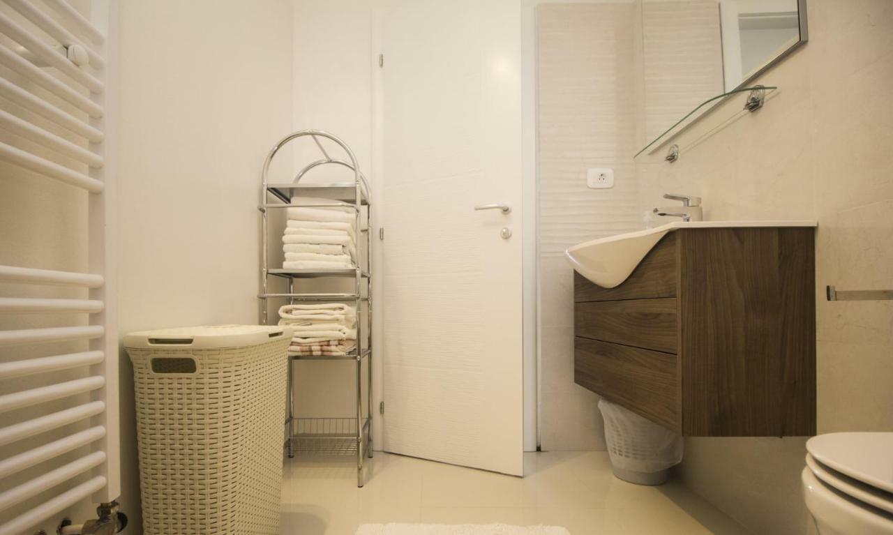 Apartments Dvor - Ap1, Ap2, Ap3 Baška Voda Dış mekan fotoğraf