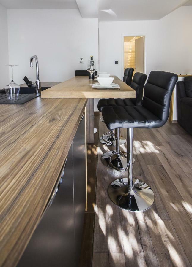 Apartments Dvor - Ap1, Ap2, Ap3 Baška Voda Dış mekan fotoğraf