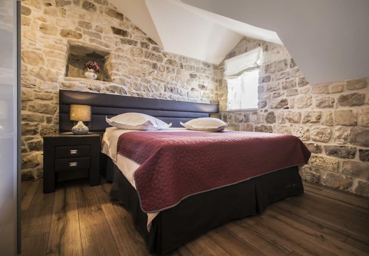Apartments Dvor - Ap1, Ap2, Ap3 Baška Voda Dış mekan fotoğraf